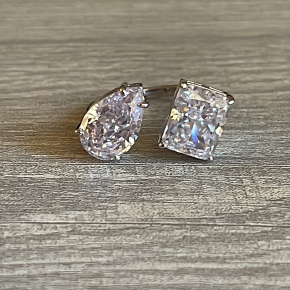 “The Lolly”-Stunning Silver Crushed Ice Moissanite Diamond Ring. - Picture 5 of 7